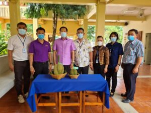 Read more about the article จังหวัดนนทบุรีดำเนินการตัดทุเรียน เป็นปีที่สองของโครงการอนุรักษ์สวนทุเรียนนนท์ ขึ้นทูลเกล้าฯ ครั้งที่ 2